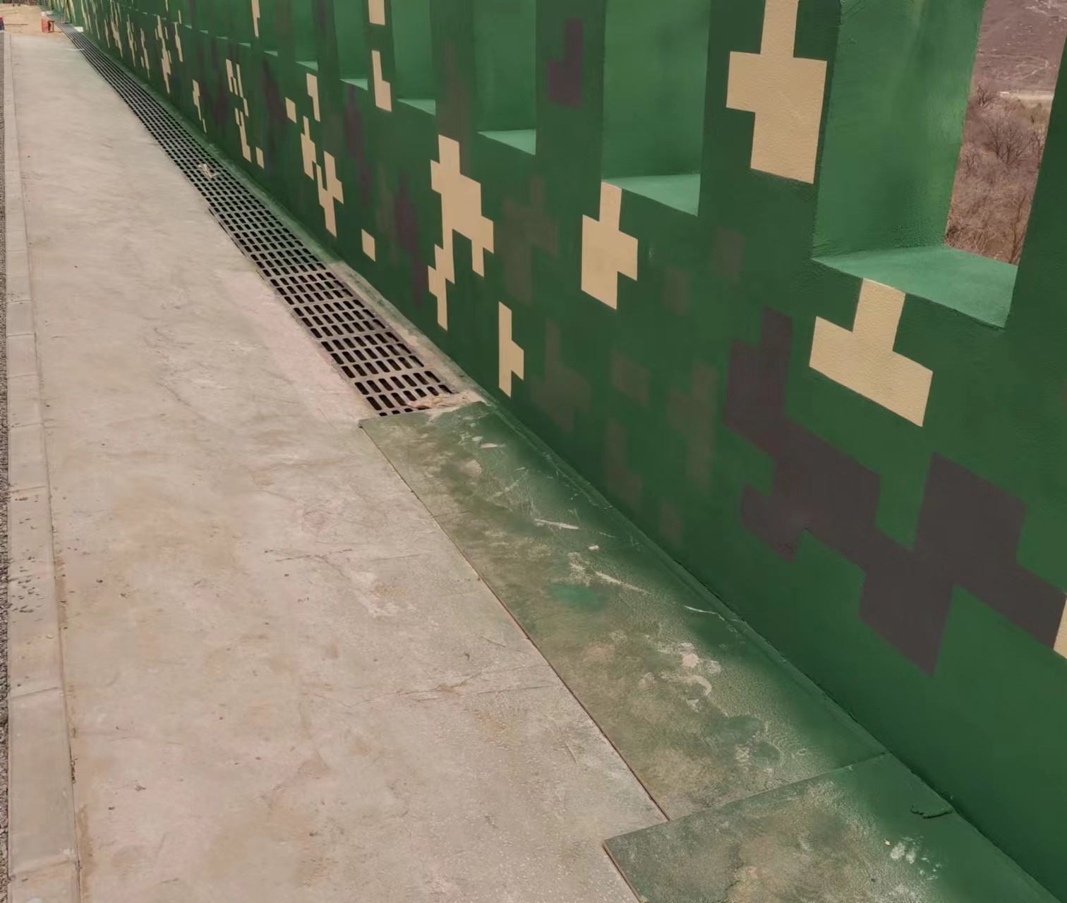 磐石围墙迷彩喷涂,数迷彩漆